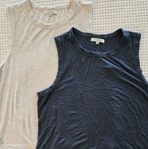 Pair Of Z Supply Women's Muscle Tees